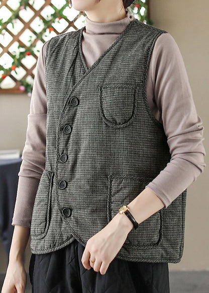 Effortlessly Elegant Garment with a Timeless Design