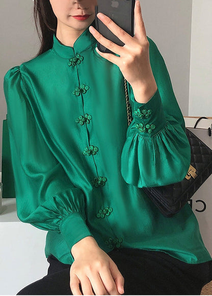Gracefully Styled Blouse for Any Occasion