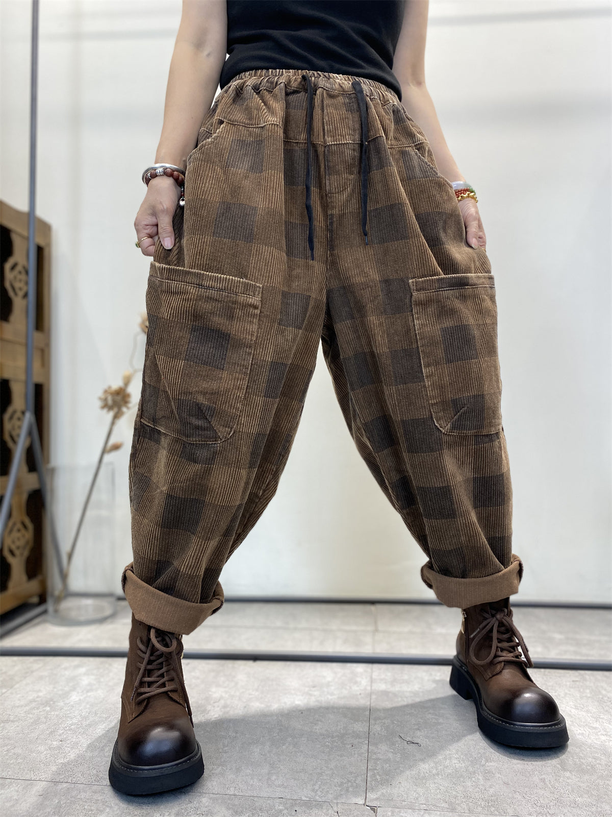 Gracefully Styled Pants for Any Occasion