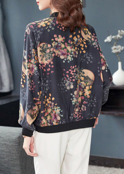 Effortlessly Elegant Coat with a Timeless Design