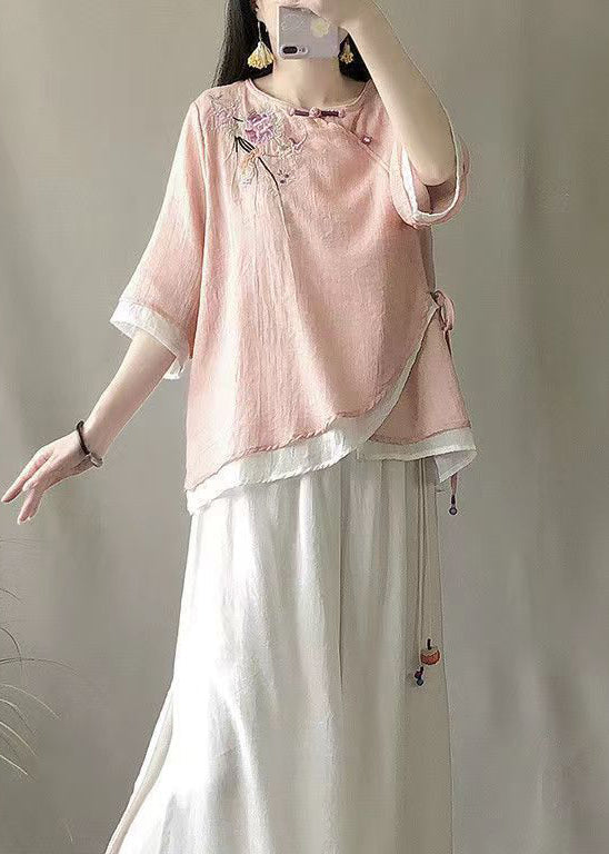 Well Tailored Blouse with a Graceful Silhouette