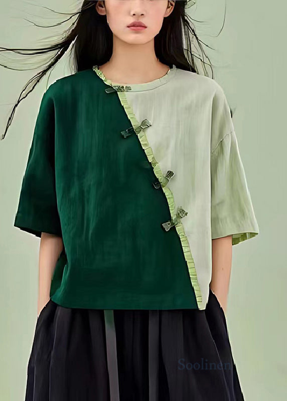 Beautifully Crafted Blouse in a Classic Style