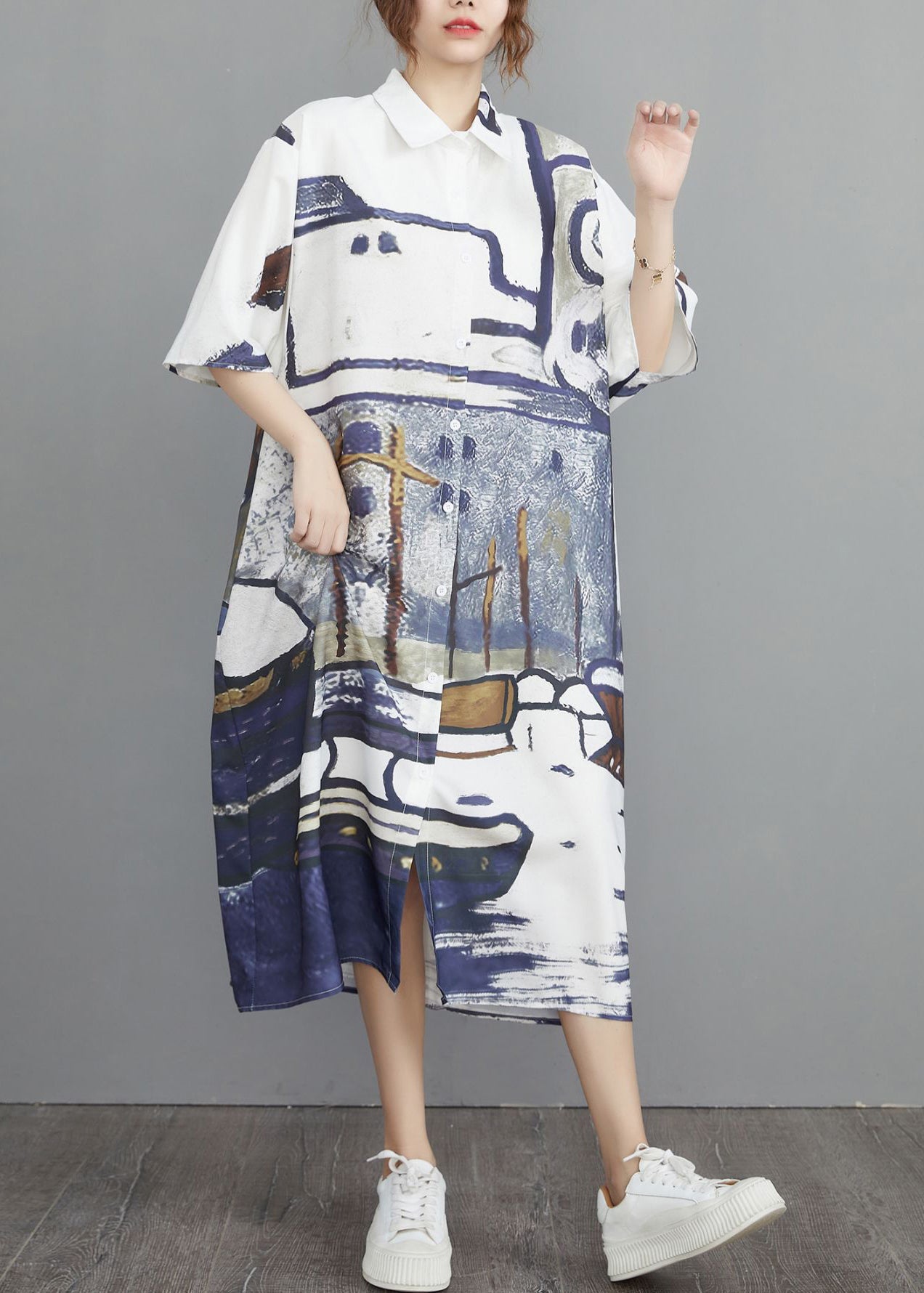 Well Tailored Dress with a Graceful Silhouette