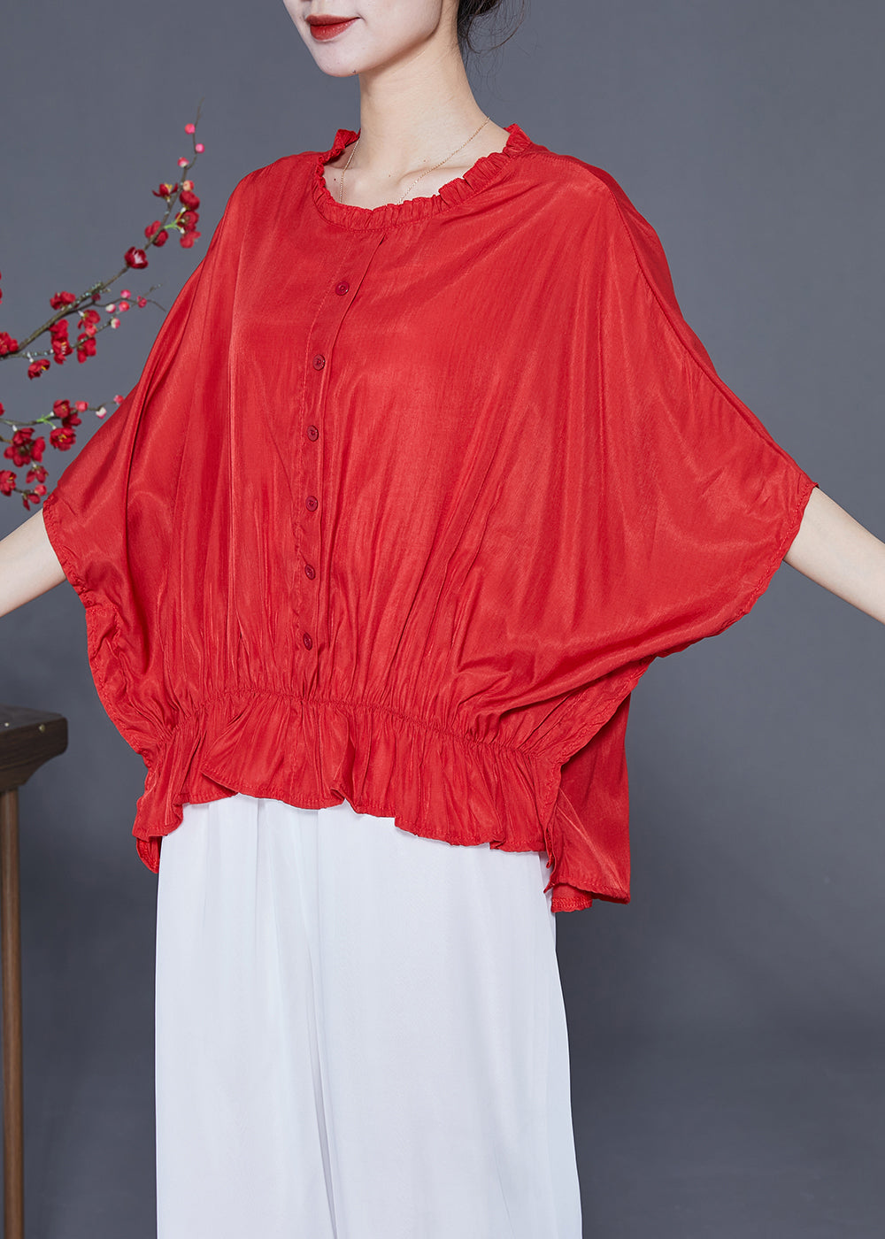 Sophisticated Blouse with a Clean Classic Look