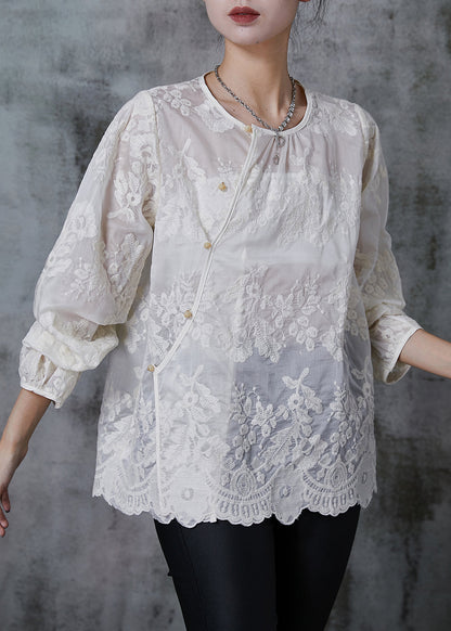Classic Vintage Shirt with a Flattering Fit