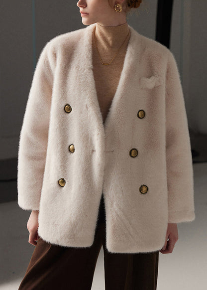 Classic Vintage & Enduringly Stylish Coat