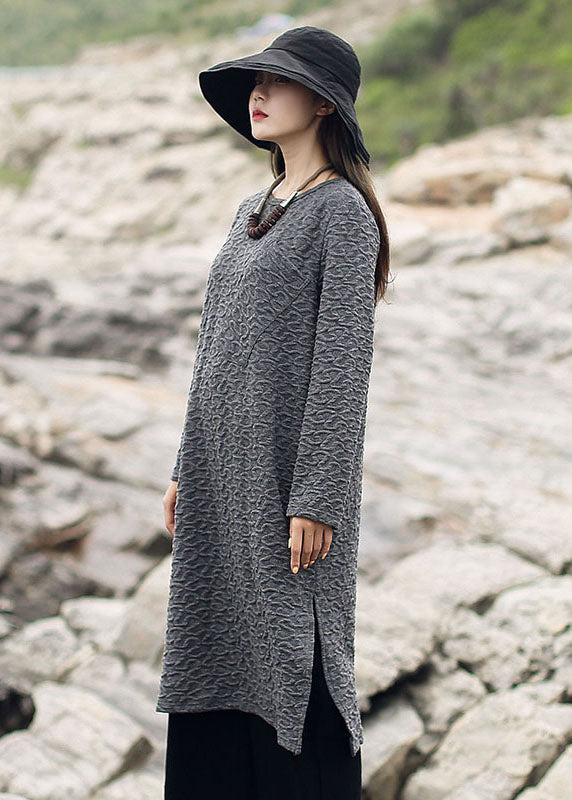 Well Tailored Sweater with a Graceful Silhouette