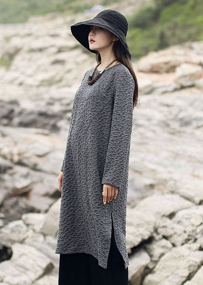 Well Tailored Sweater with a Graceful Silhouette