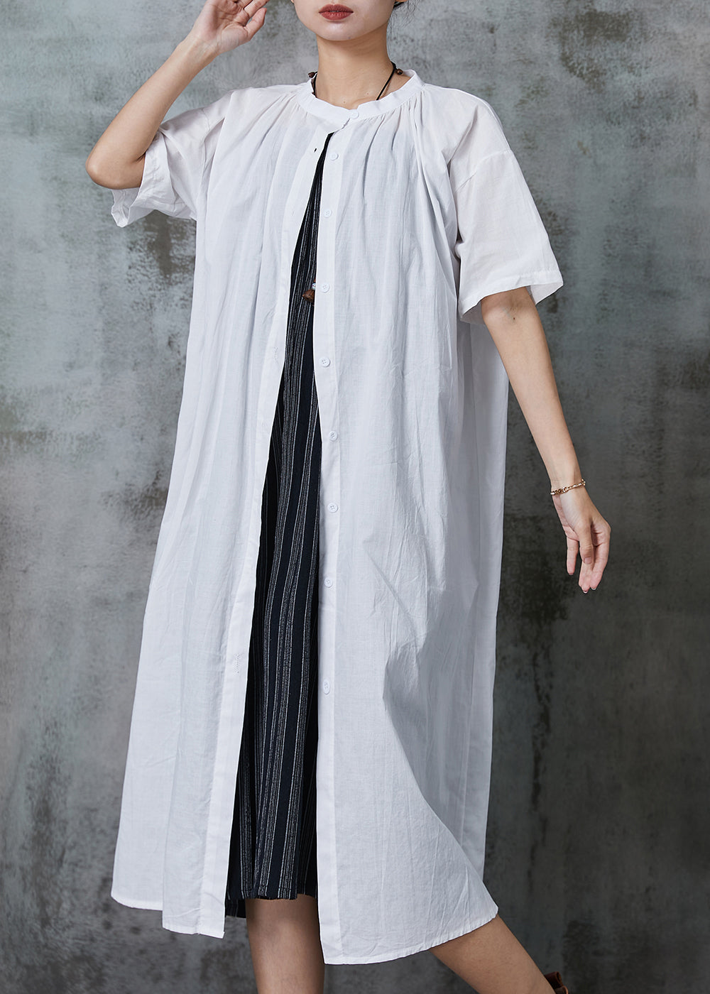 Beautifully Finished Dress in a Timeless Design