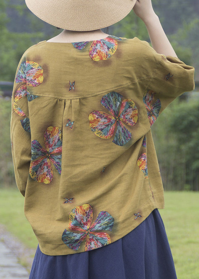 A Vintage Style Top with Delicate Timeless Details