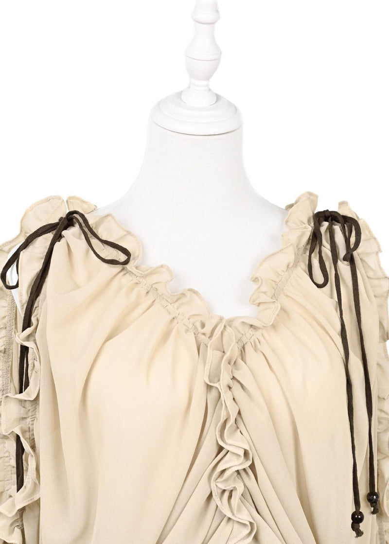 Effortlessly Elegant Top with a Timeless Design