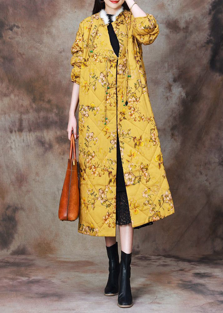 Gracefully Styled Coat for Any Occasion