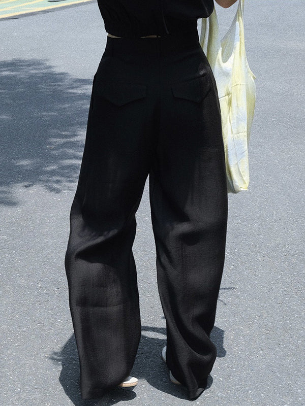 Sophisticated Trousers with a Clean Classic Look