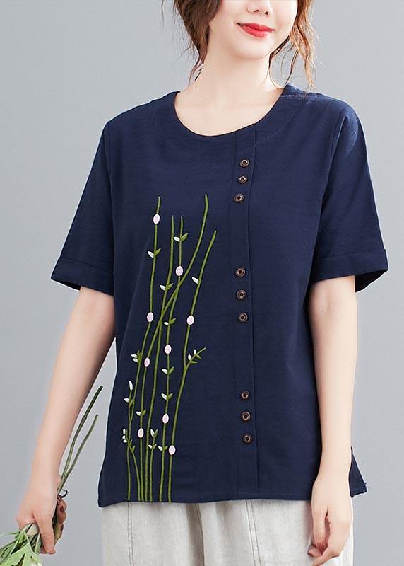 Classic Vintage Shirt with a Flattering Fit
