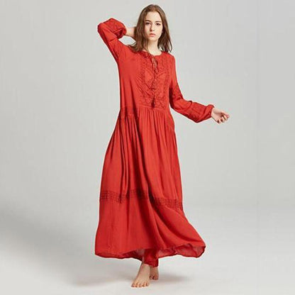 Beautifully Finished Dress in a Timeless Design