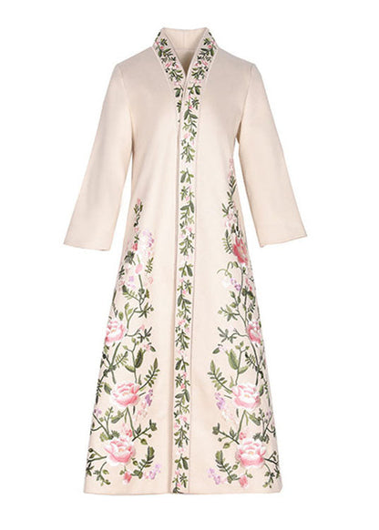 Beautifully Finished Coat in a Timeless Design