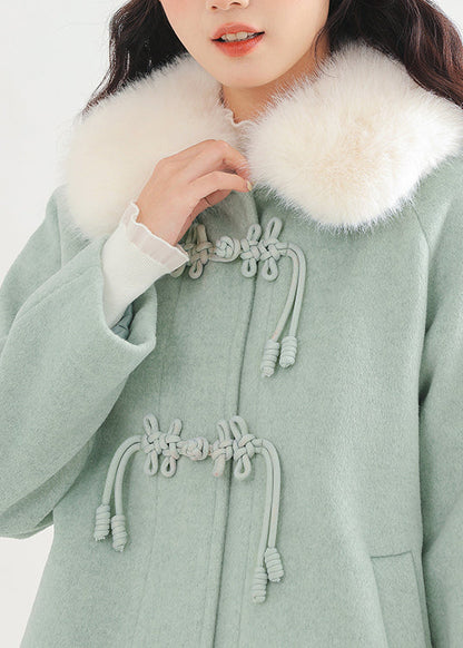 Beautifully Finished Coat in a Timeless Design