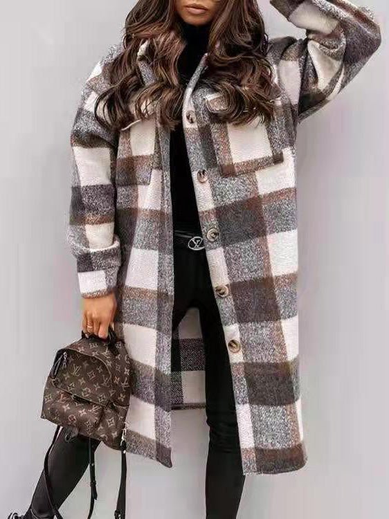 Beautifully Finished Coat in a Timeless Design