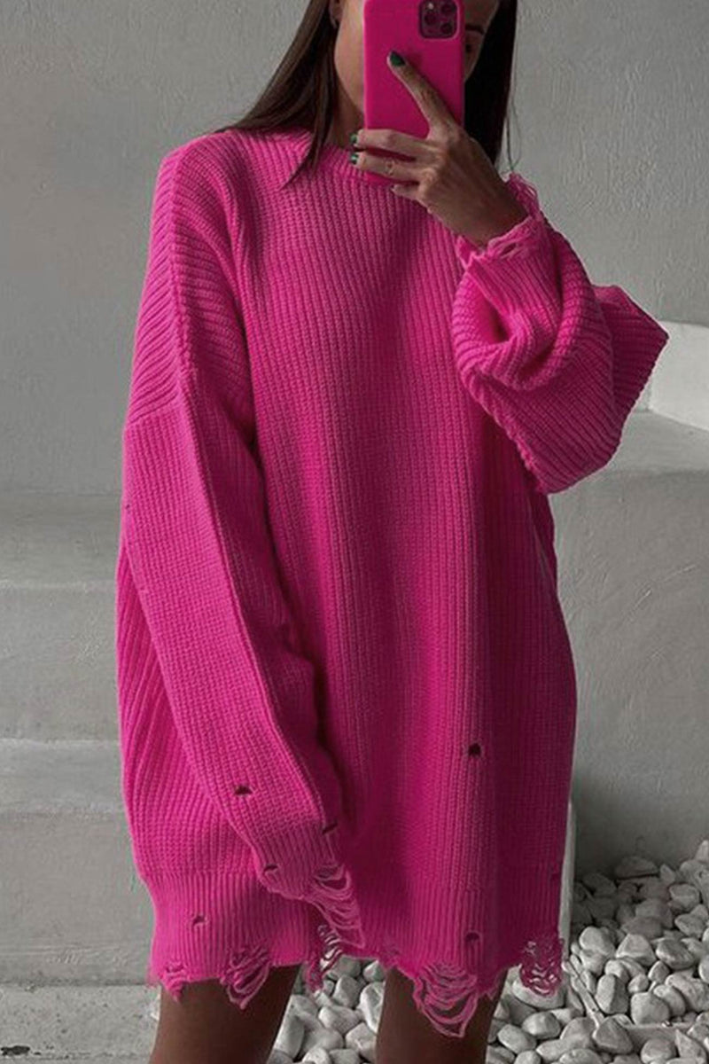 Well Tailored Sweater with a Graceful Silhouette
