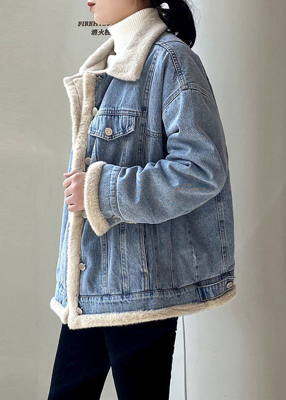 Classic Vintage & Enduringly Stylish Coat