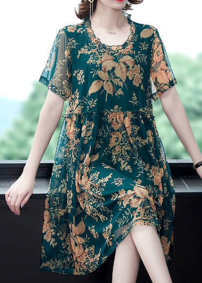 Classic Vintage Dress with a Flattering Fit