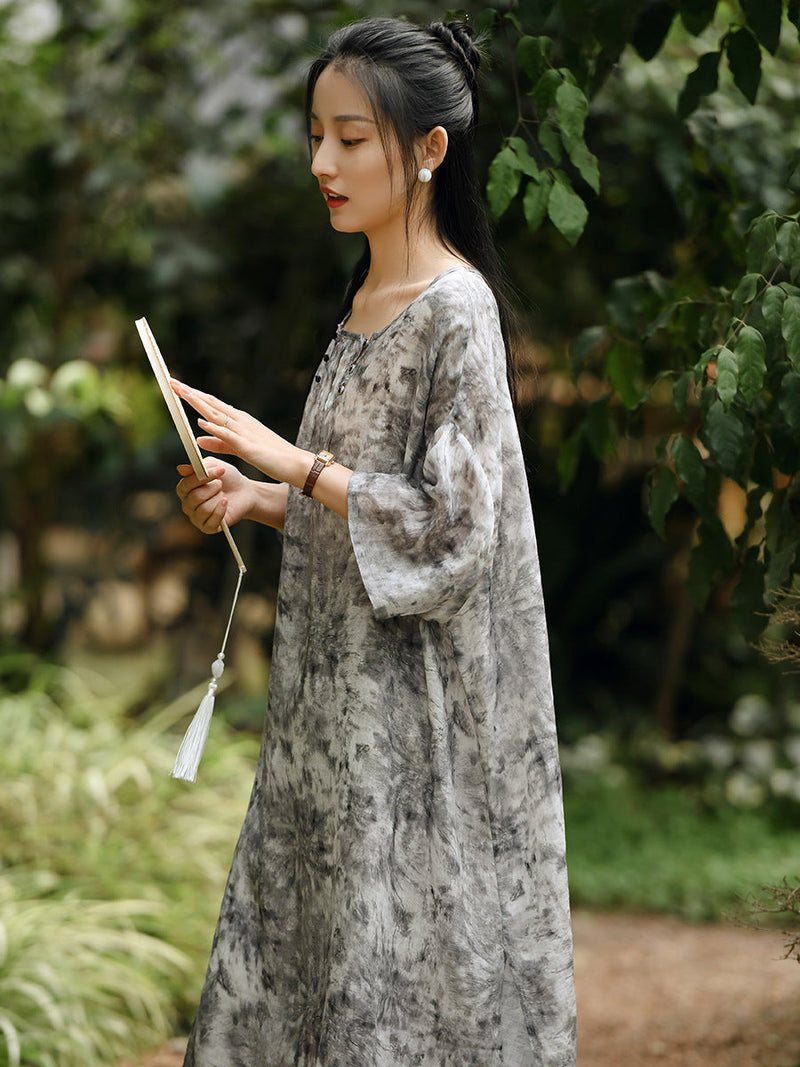 Classic Vintage & Enduringly Stylish Dress