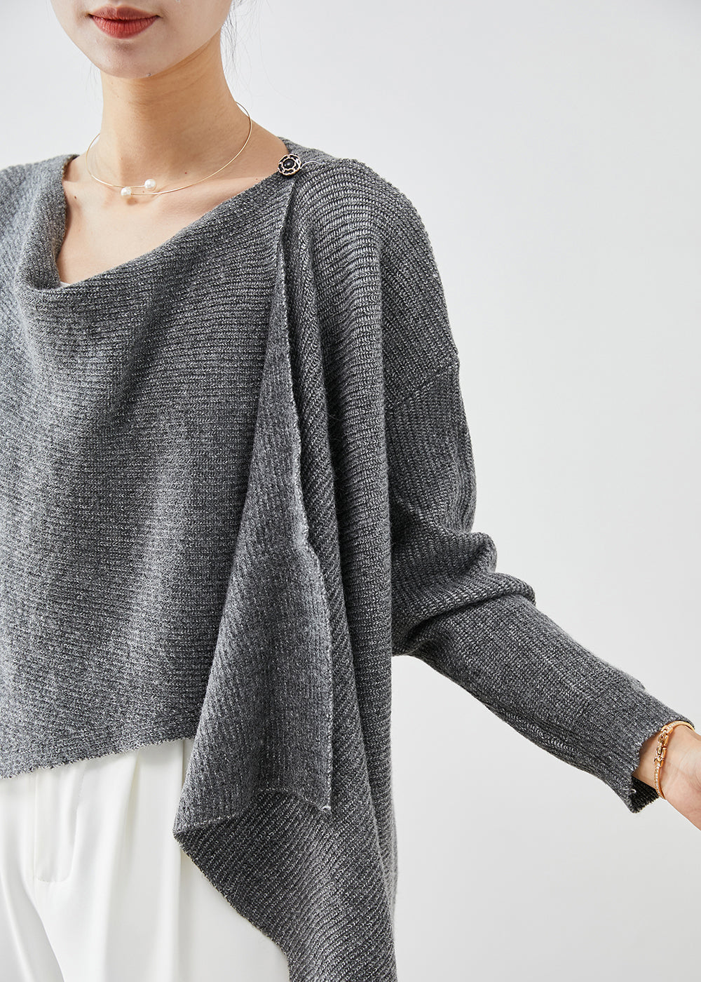 Classic Vintage Sweater with a Flattering Fit