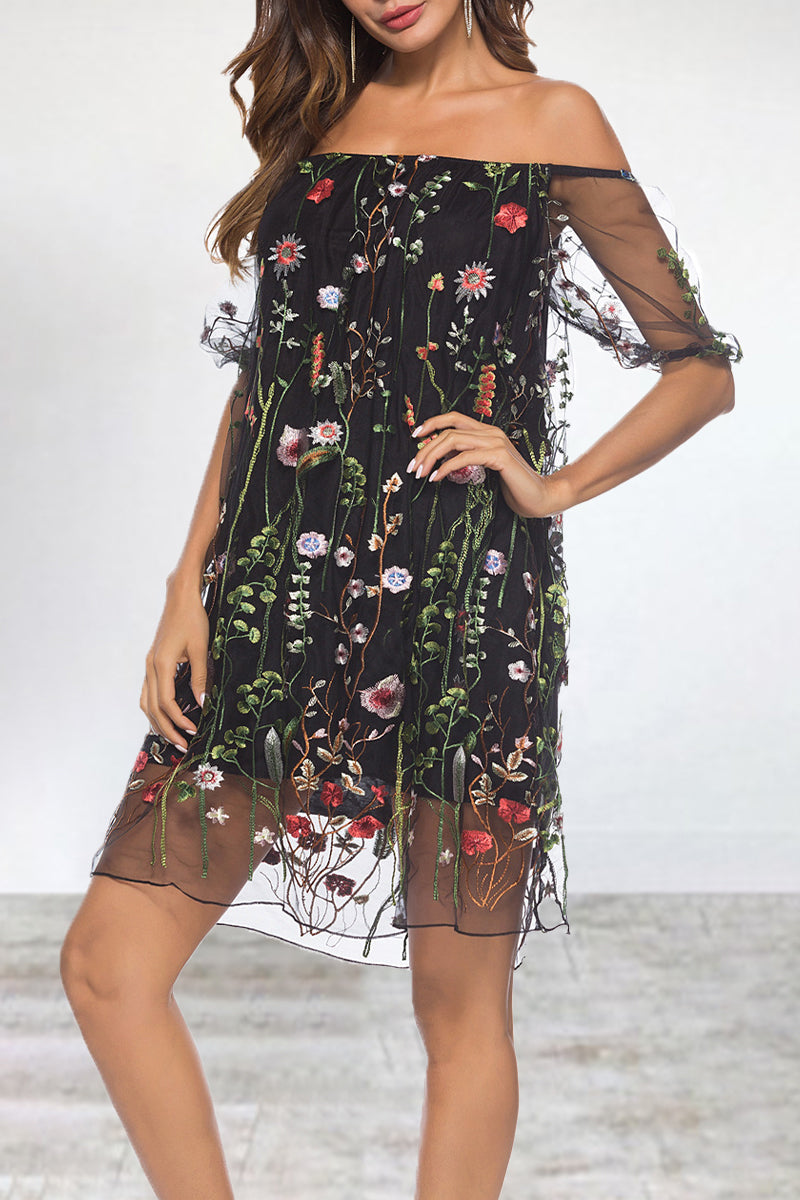 Effortlessly Elegant Dress with a Timeless Design