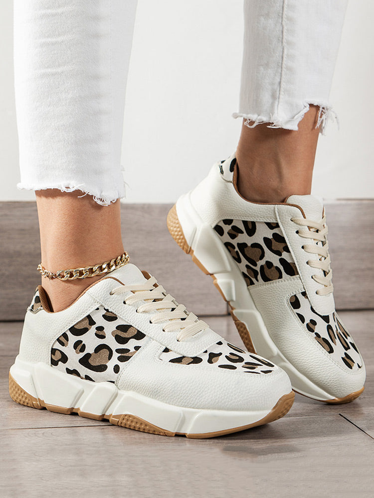 Classic Orthopedic Sneakers with Timeless Style