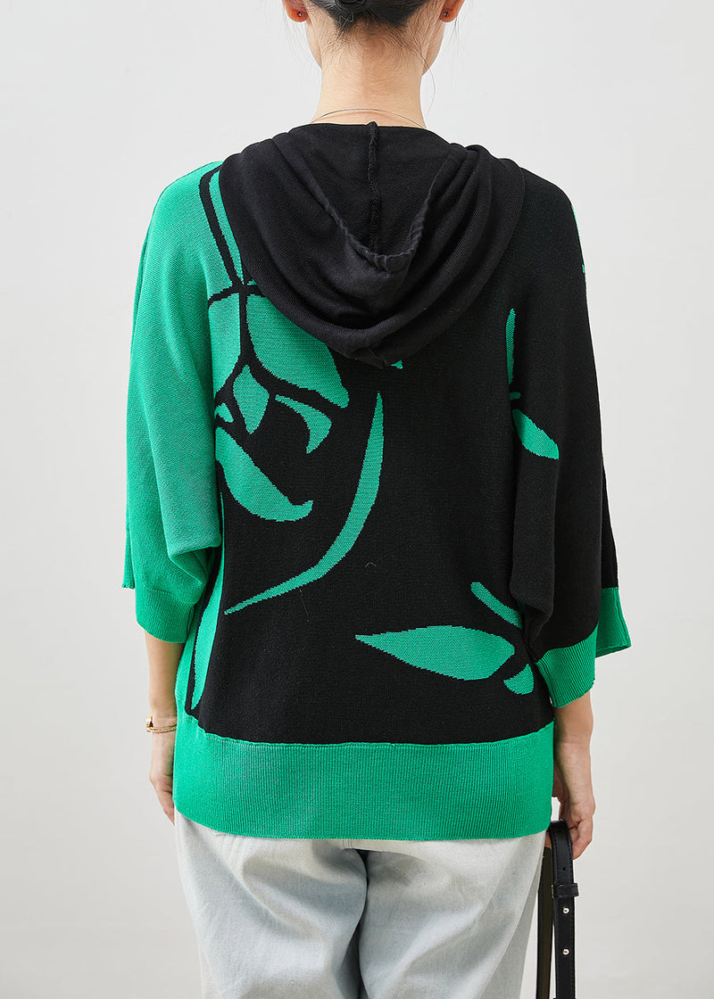 Gracefully Styled Pullover for Any Occasion
