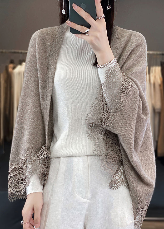 Well Tailored Cardigan with a Graceful Silhouette