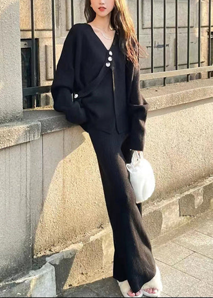 Vintage Inspired Pants with a Contemporary Edge