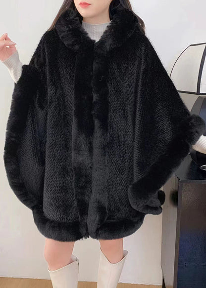 Effortlessly Elegant Coat with a Timeless Design