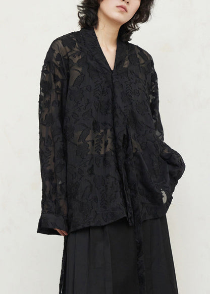 Well Tailored Top with a Graceful Silhouette