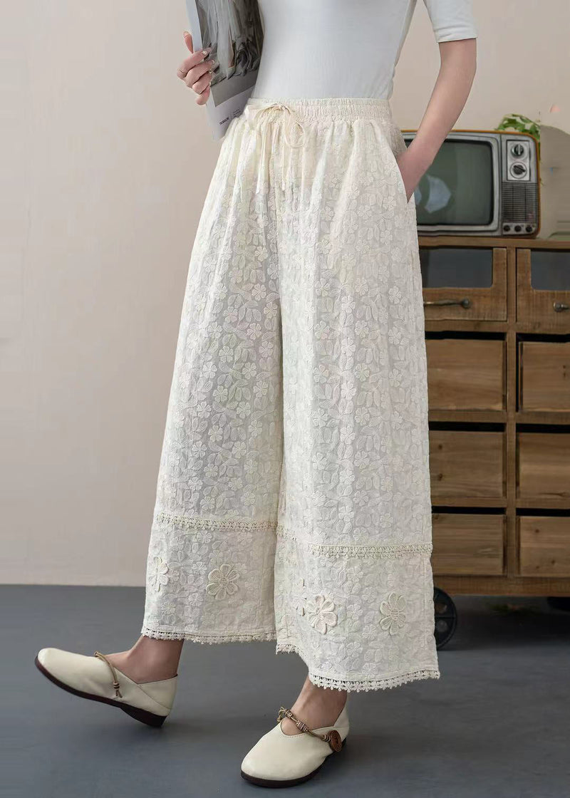 Classic Vintage Trousers with a Flattering Fit