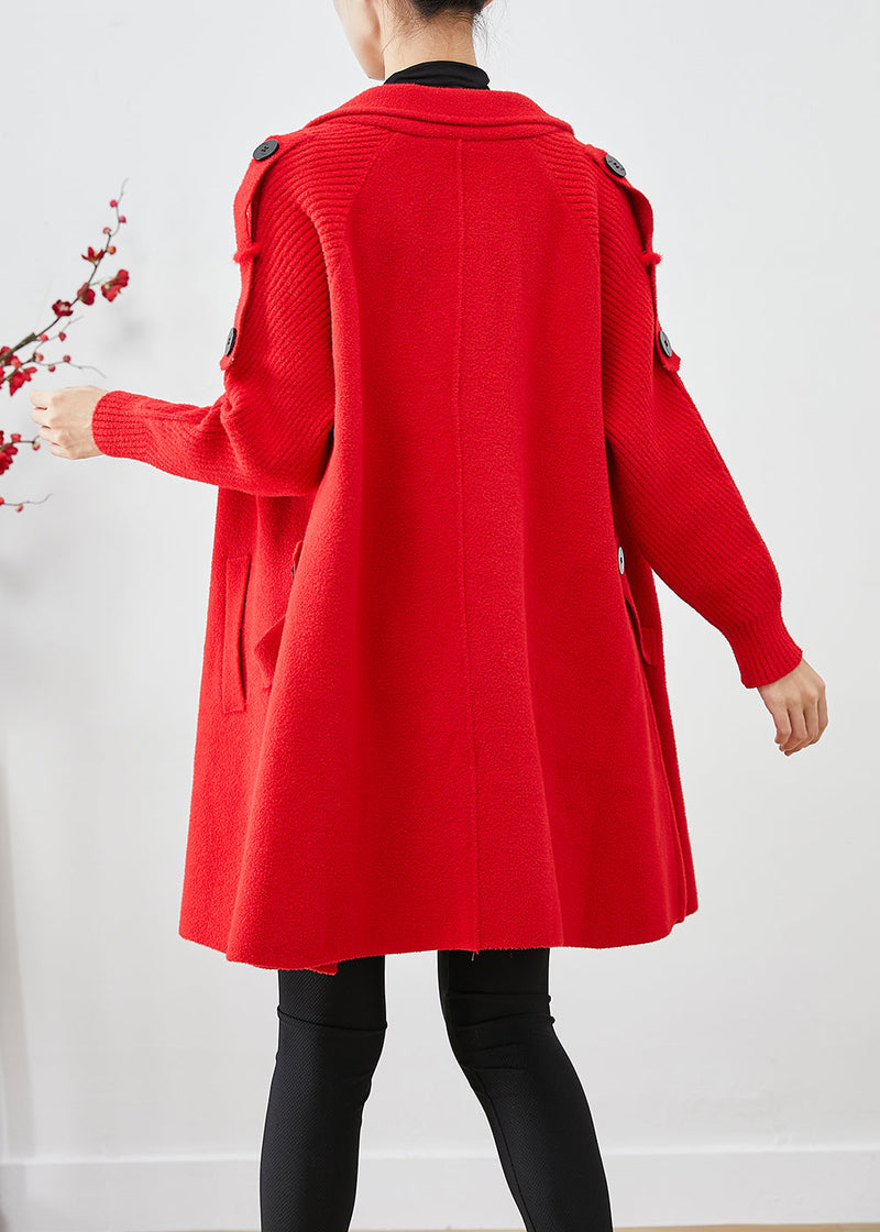 Well Tailored Coat with a Graceful Silhouette