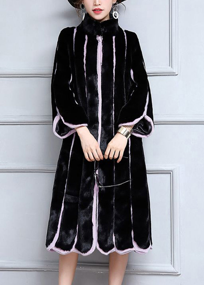 Gracefully Styled Coat for Any Occasion