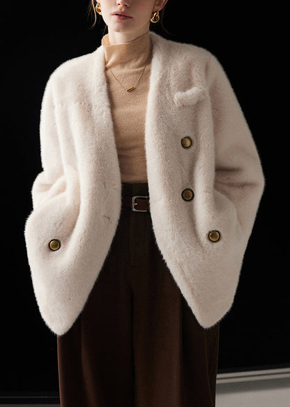 Classic Vintage & Enduringly Stylish Coat