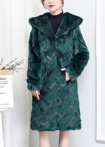 Effortlessly Elegant Coat with a Timeless Design
