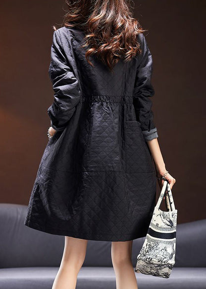 Well Tailored Coat with a Graceful Silhouette