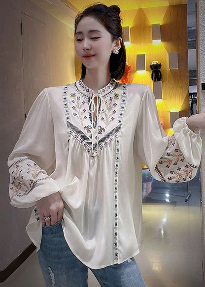 Elegantly Styled Blouse for Everyday Wear