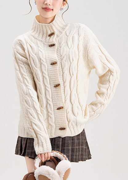 Gracefully Styled Coat for Any Occasion