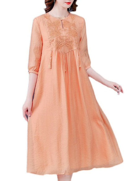 Beautifully Finished Dress in a Timeless Design