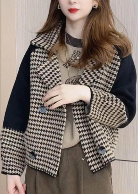 Classic Vintage Coat with a Flattering Fit