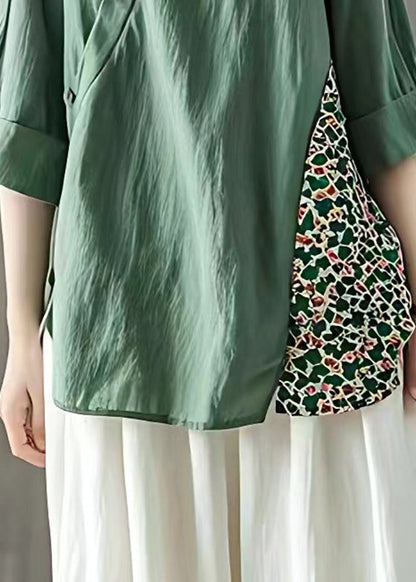 Effortlessly Elegant Top with a Timeless Design