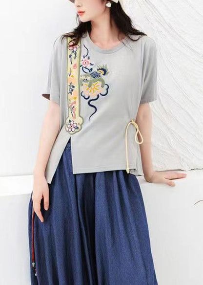 A Vintage Style Shirt with Delicate Timeless Details