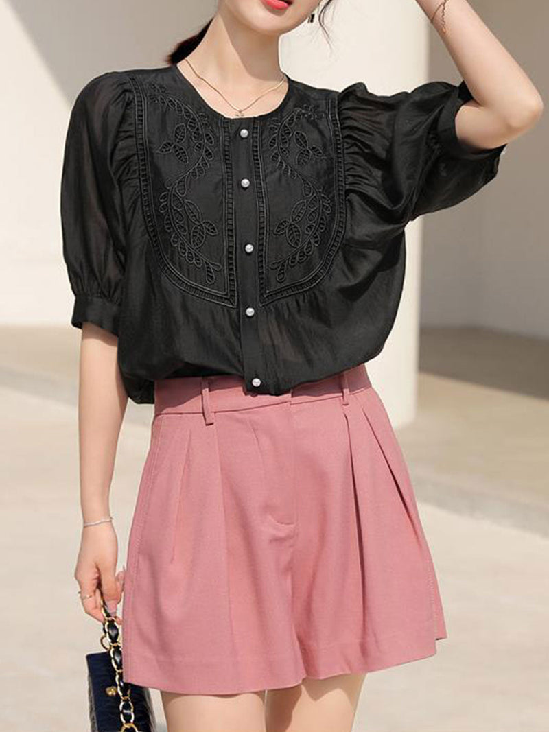A Vintage Style Top with Delicate Timeless Details