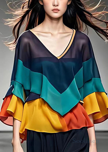 Sophisticated Blouse with a Clean Classic Look