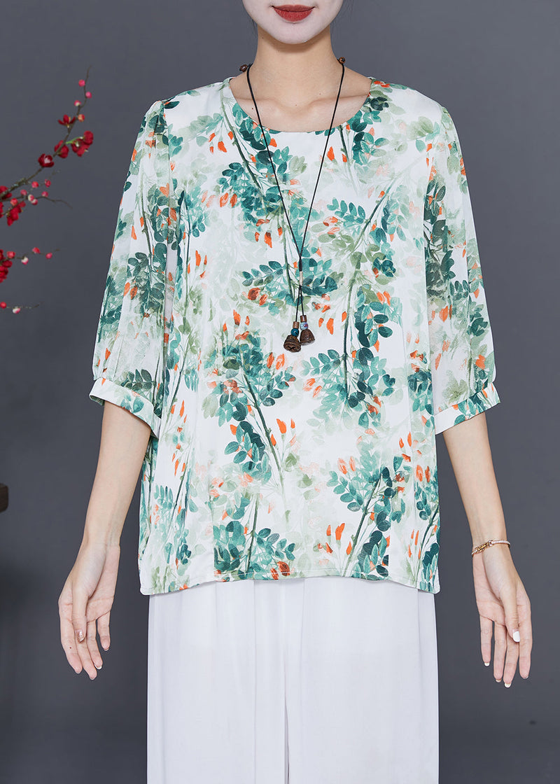 Well Tailored Blouse with a Graceful Silhouette