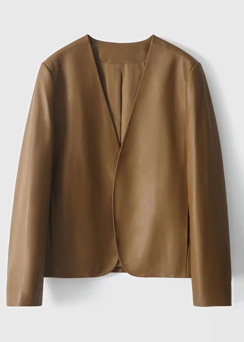 Gracefully Styled Coat for Any Occasion